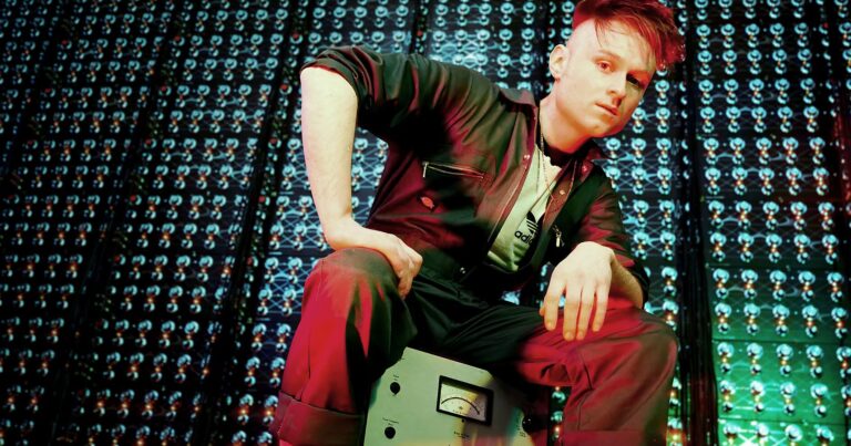 Birleşik Krallık: “Eins, Zwei, Drei” yayınlandı