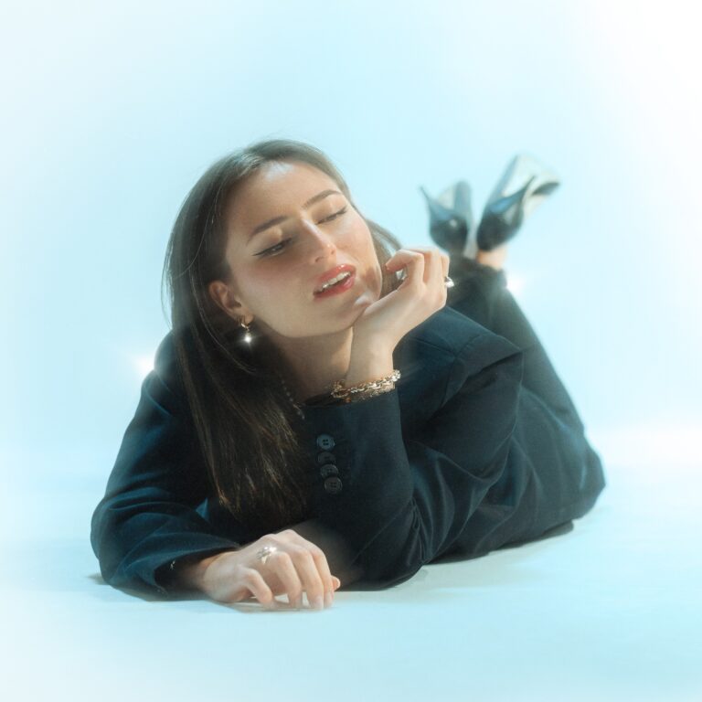 Irem Sosay sorularımızı cevapladı