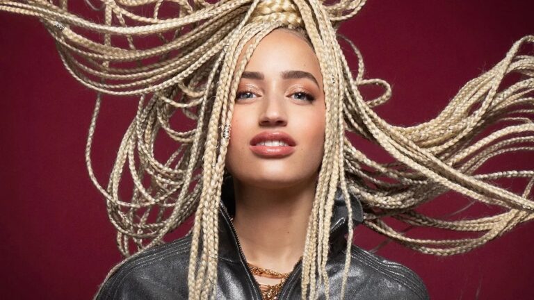 Fransa’yı 2026 Eurovision’da Monroe temsil edecek